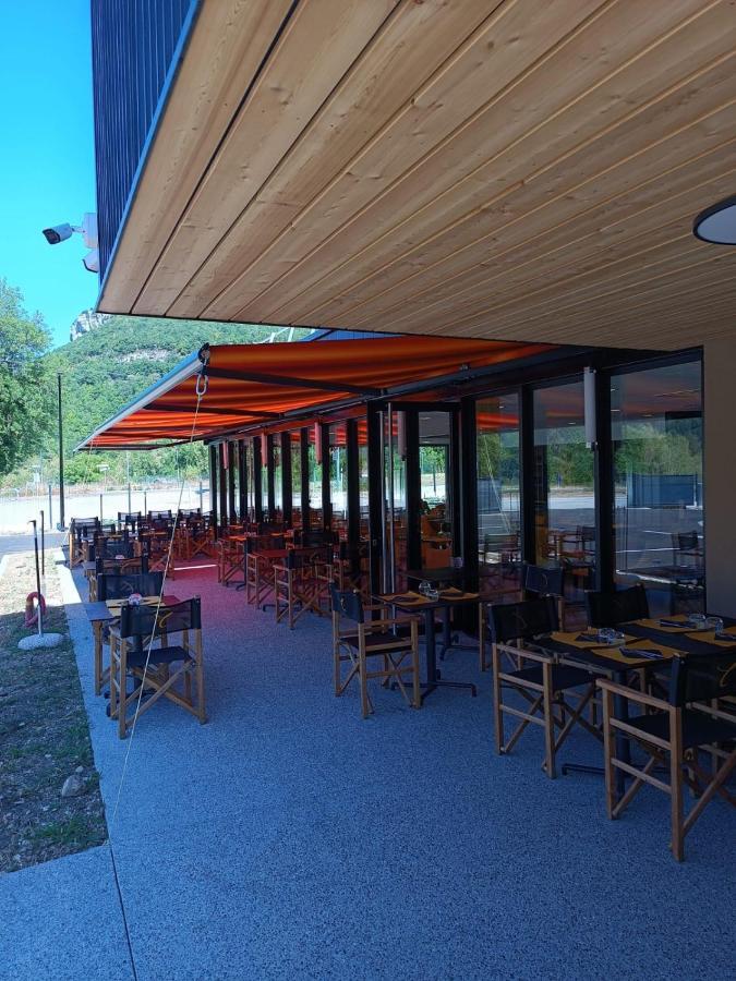 Hotel Restaurant Akena Molinges - La Brocatelle Saint-Claude Exterior foto