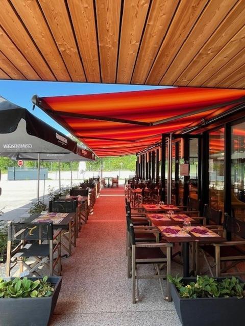 Hotel Restaurant Akena Molinges - La Brocatelle Saint-Claude Exterior foto