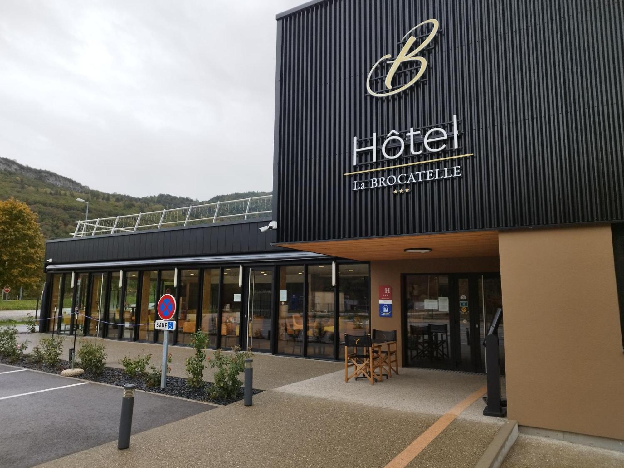 Hotel Restaurant Akena Molinges - La Brocatelle Saint-Claude Exterior foto